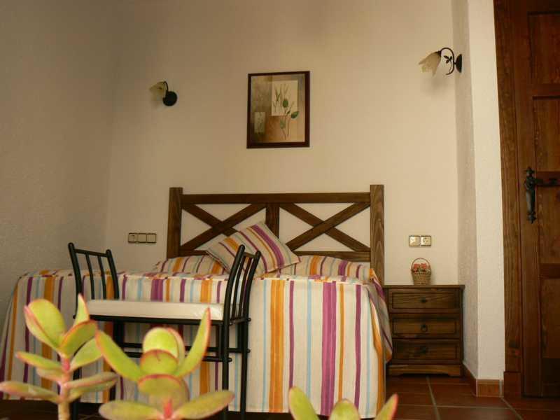 Casa Rural-Apartamento El Lebrillero Zahara De La Sierra Esterno foto